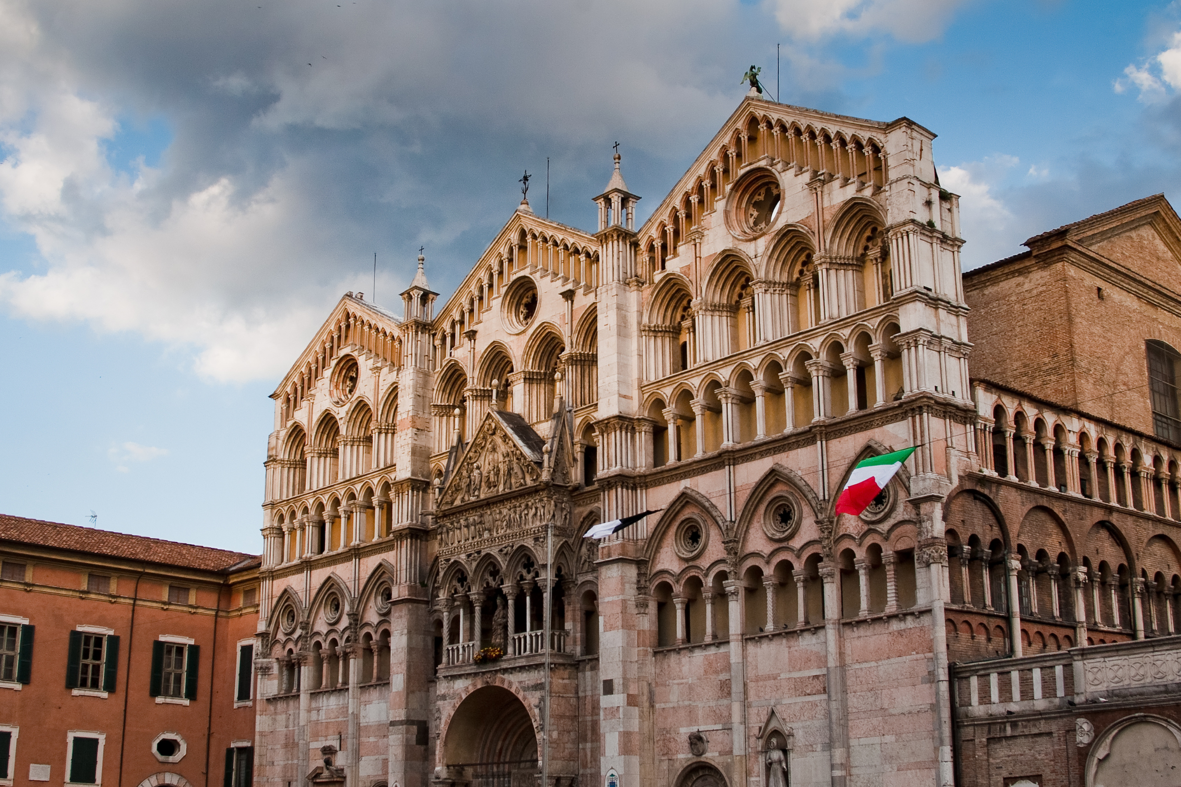 79 ferrara.webp